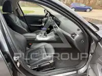 2022 BMW 320