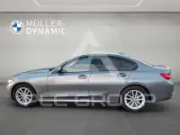 2022 BMW 320