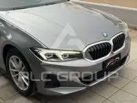 2022 BMW 320