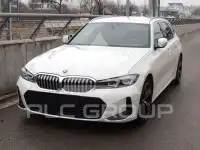 2022 BMW 320