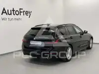 2022 BMW 320