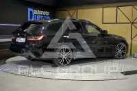 2022 BMW 320