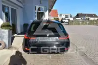 2022 BMW 320