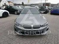 2022 BMW 320