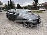 2022 BMW 320