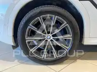 2022 BMW X6