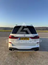 2022 BMW X7