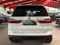 2022 BMW X7
