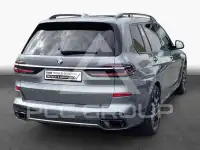 2022 BMW X7