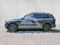 2022 BMW X7