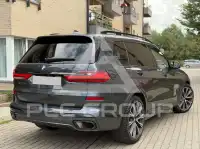 2022 BMW X7