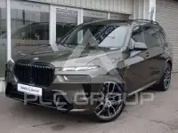 2022 BMW X7