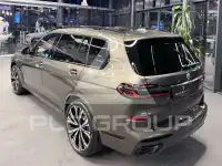 2022 BMW X7