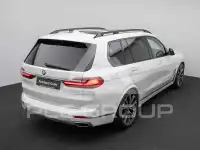 2022 BMW X7