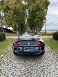 2022 BMW M8