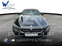 2022 BMW M8