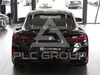 2022 BMW M8