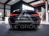 2022 BMW M8