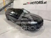 2022 BMW 520