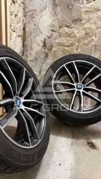 2022 BMW 520