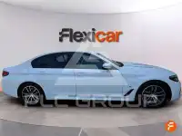 2022 BMW 520