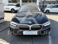 2022 BMW 520