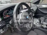 2022 BMW 520