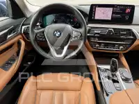 2022 BMW 520