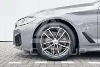 2022 BMW 520