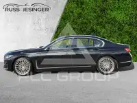 2022 BMW 730