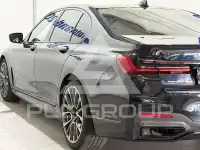 2022 BMW 730