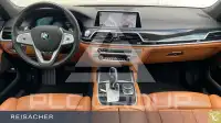 2022 BMW 730