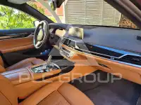 2022 BMW 730
