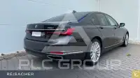 2022 BMW 730