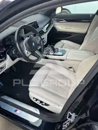 2022 BMW 730