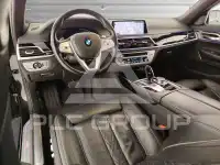 2022 BMW 730