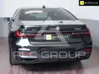 2022 BMW 730
