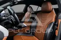 2022 BMW M8