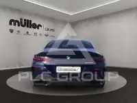 2022 BMW M8