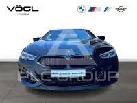 2022 BMW M8