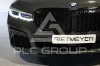2022 BMW 745