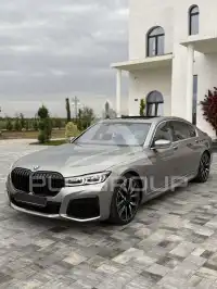 2022 BMW 745