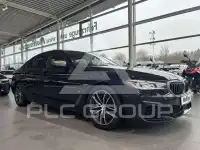 2022 BMW 550M