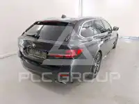 2022 BMW 518
