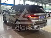 2022 BMW X7