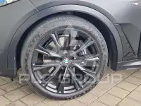 2022 BMW X7
