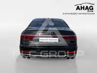 2022 Audi S8