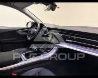 2022 Audi Q8