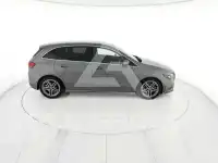 2022 Mercedes Benz B 200