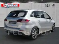 2022 Mercedes Benz B 200
